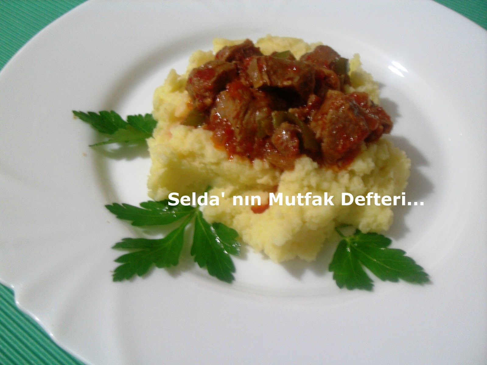 Selda� nın Mutfak Defteri&hellip; Patates Püresi Eşliğinde Et Sote