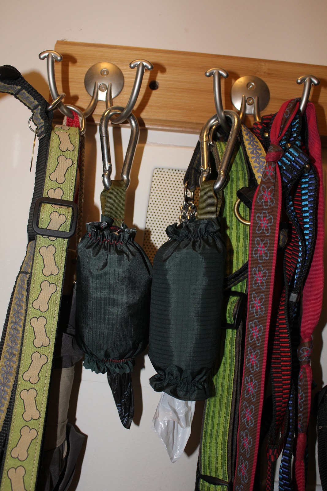 Pammie and the P's Tutorial DIY Clipon Doggie Pickup Bag Holder/Carrier