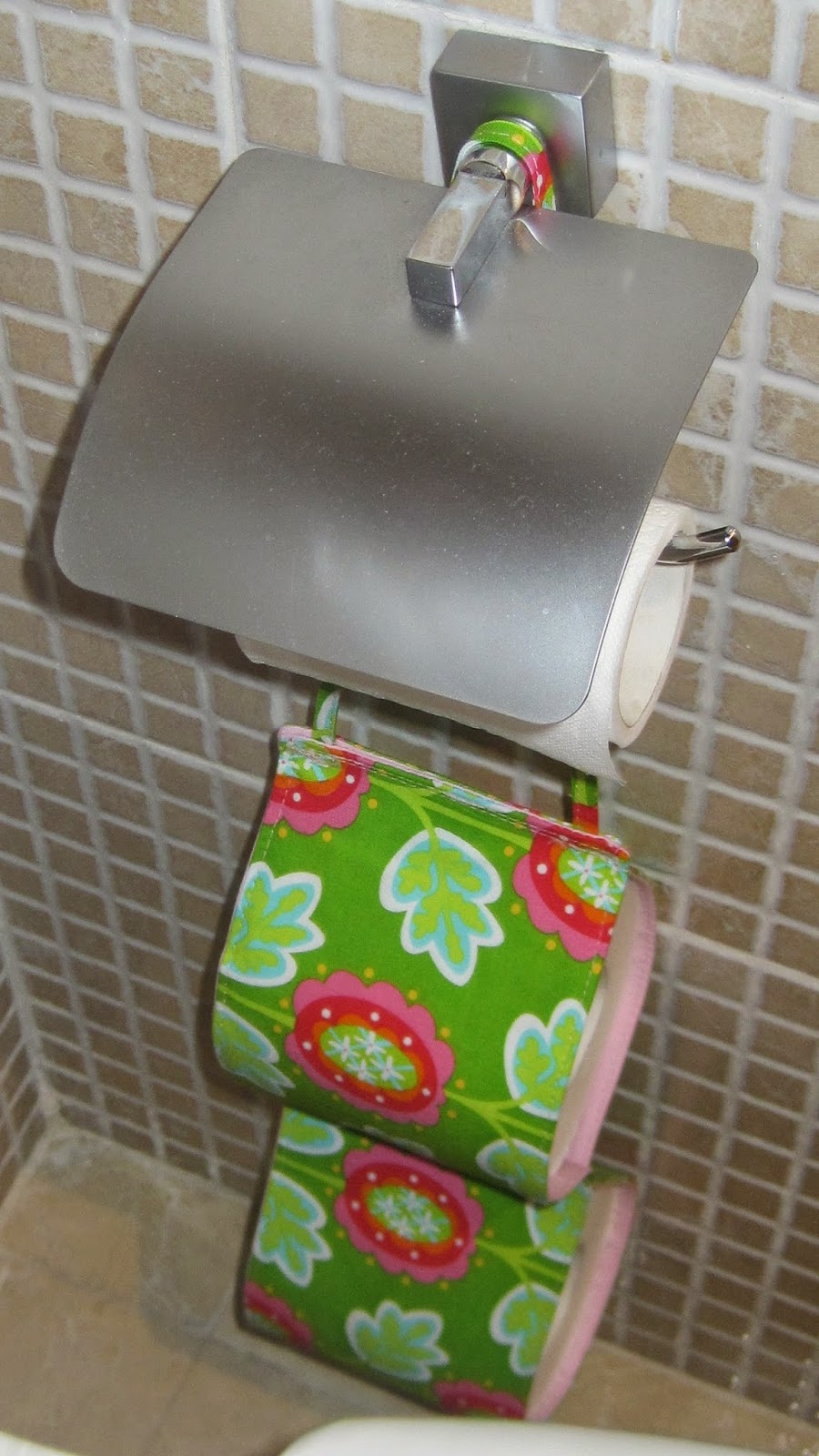 Silvia´s CRAFTS Fabric Toilet Paper Holder