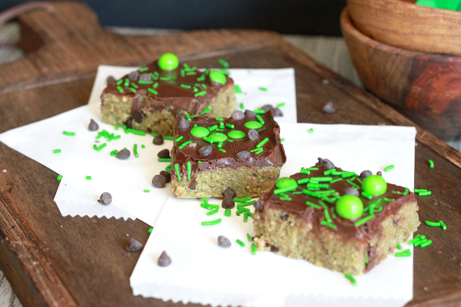 Feeding My Addiction Mint Chocolate Chip Protein Bars