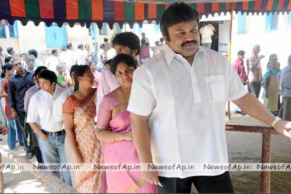Actor+Prabhu+Family Actor_Prabhu_Family_Vote_Tamil_State_Assembly_Election.jpg