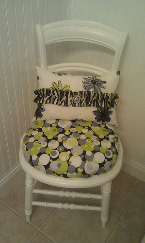 Rosemary's Daughter: Powder Room DIY Chair