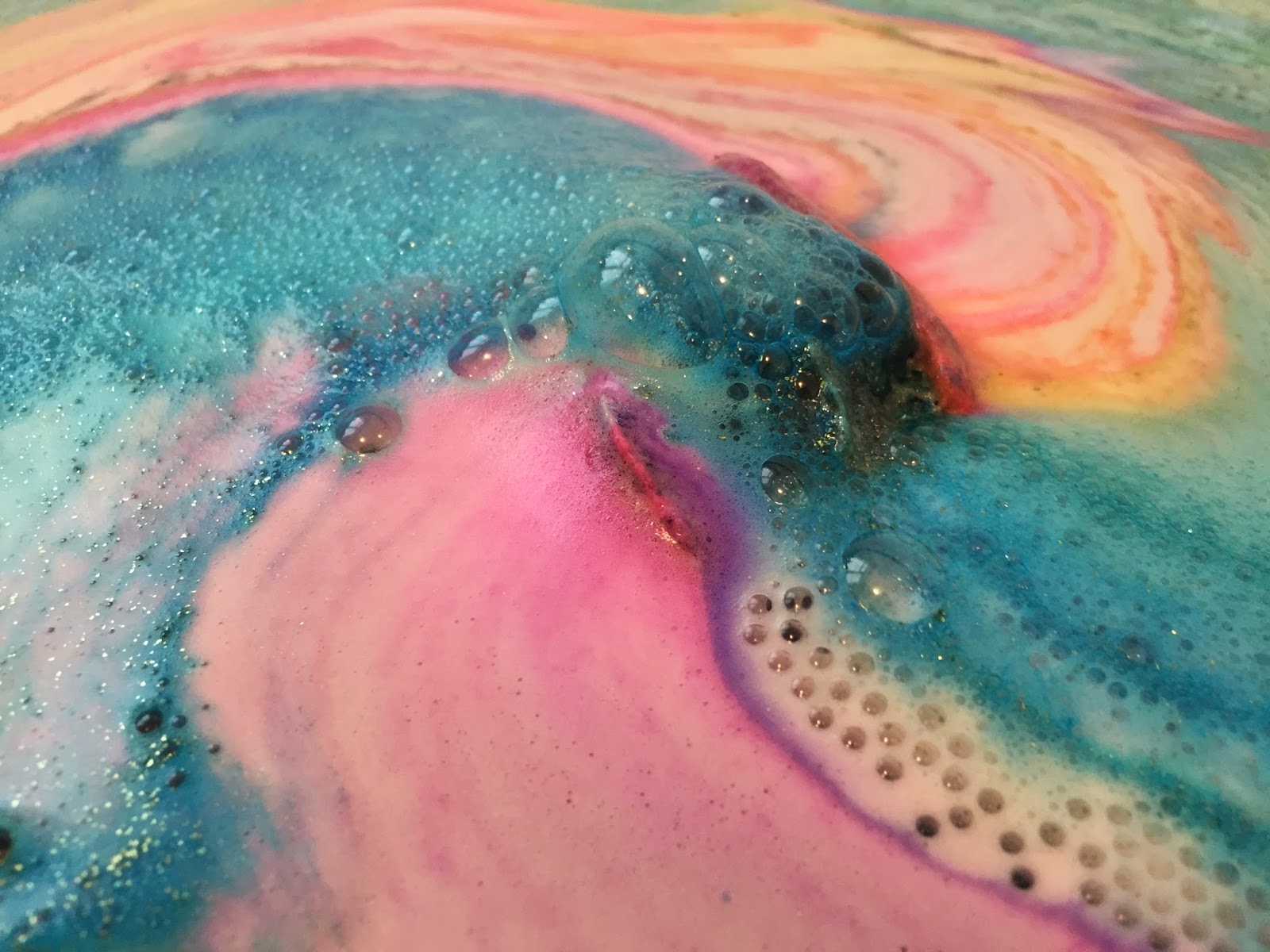 All Things Lush UK Intergalactic Bath Bomb