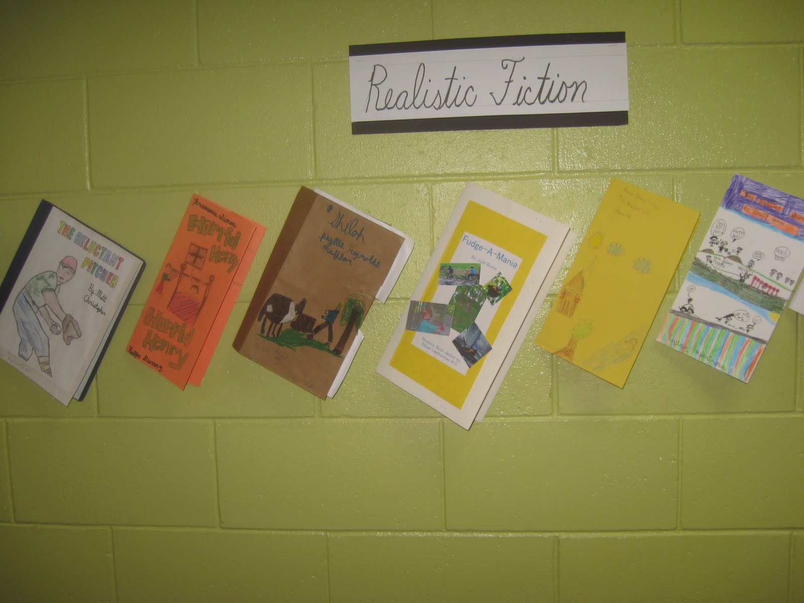Mrs.Sanders 4th grade class Realistic Fiction Book Jacket Book Reports