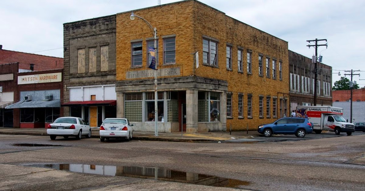 Suzassippi's Lottabusha County Chronicles First National Bank Building