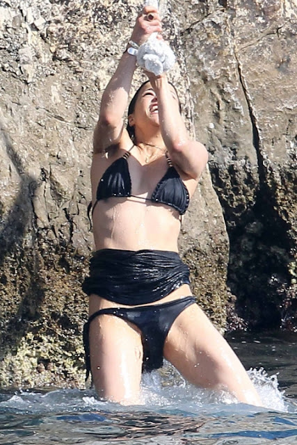 Michelle Rodriguez Sexy Bikini