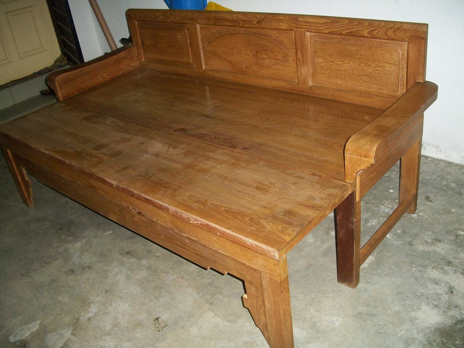 collectible items Sofa kayu jati lama katil siang (Vintage teak