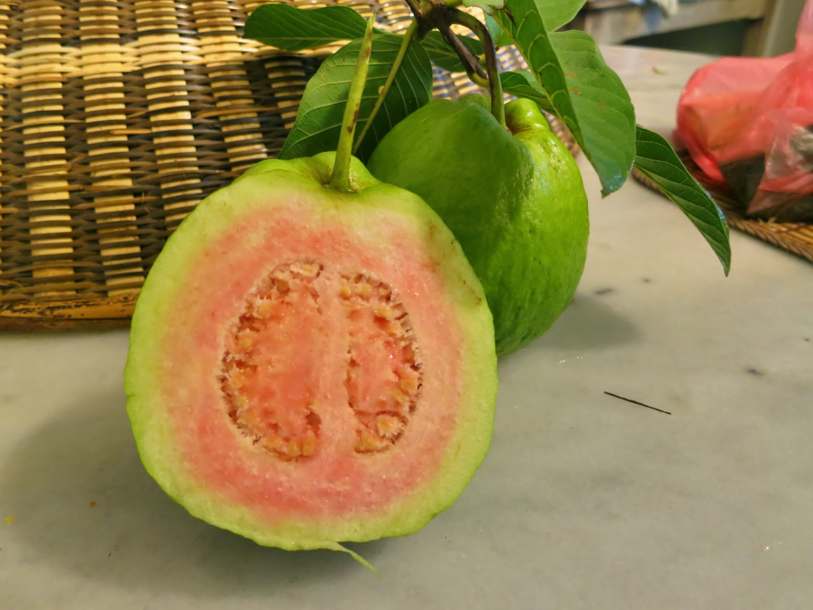 Nurseri Pokok Rasheed: Jambu Batu Isi Merah