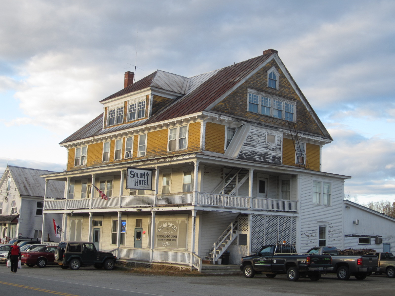 THE DOWNEAST DILETTANTE SOLON MAINE, VIA CHINA AND ROME