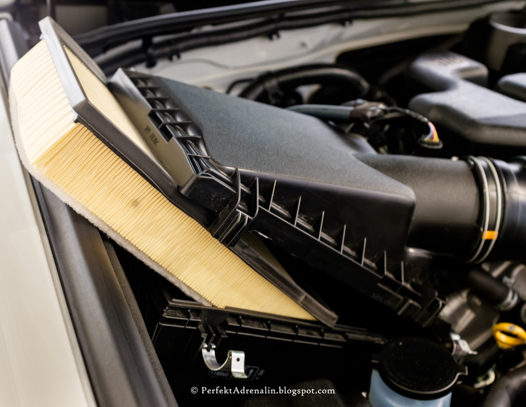 PerfektAdrenalin How to Change Engine Air Filter on a Toyota 4Runner