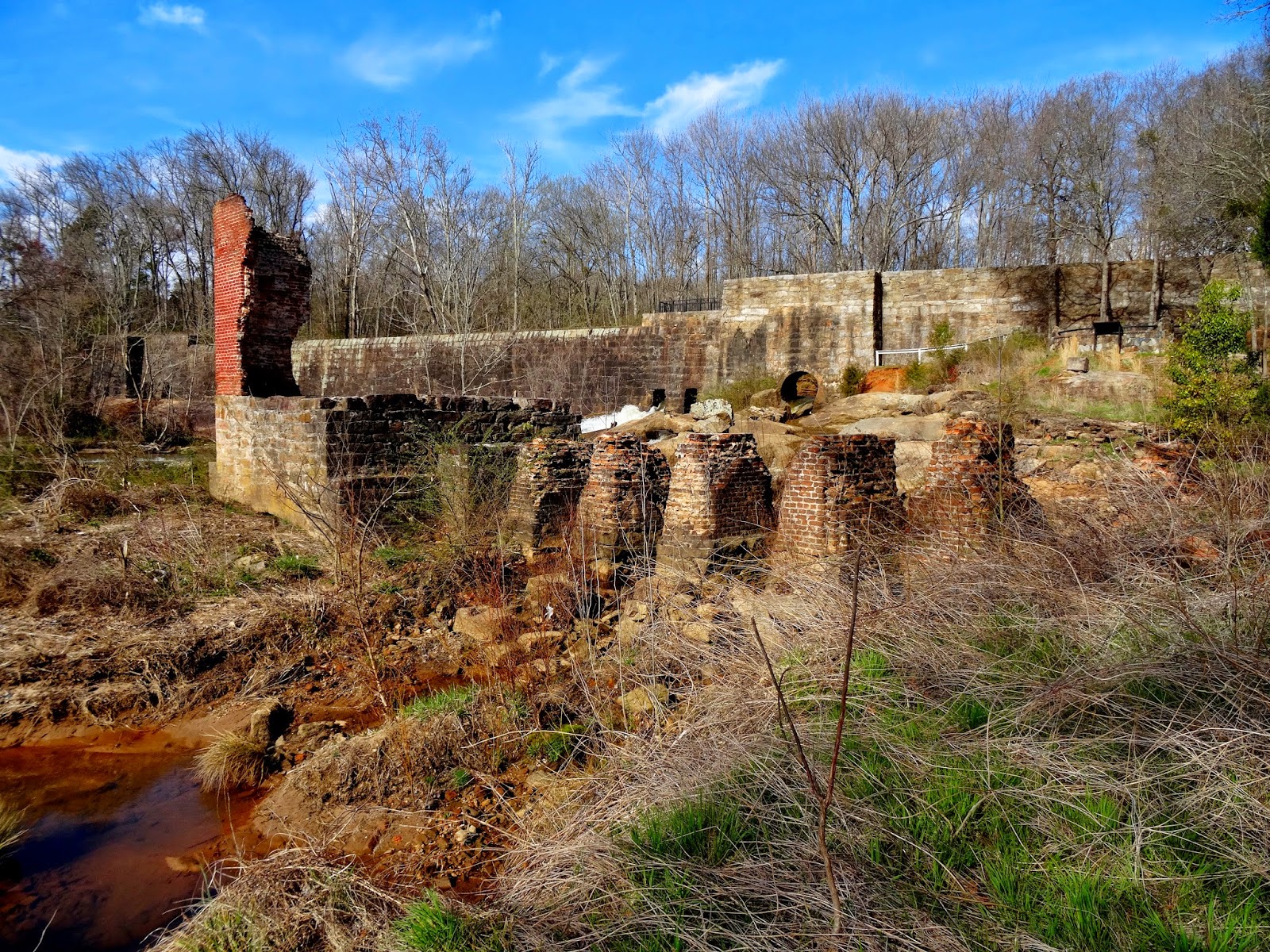 Femme au foyer March 2015