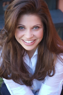 CELEBRITY BIO NEWS FASHIONS MOVIES: Danielle Fishel Biography News