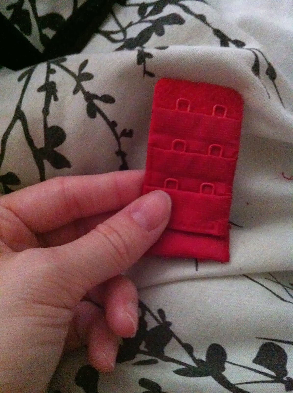 La Bouilloire Noire DIY Bra Extender