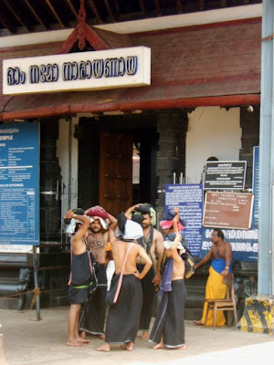 Sabarimala Ayyappa Devotees visiting Krishna Temple Guruvayoor