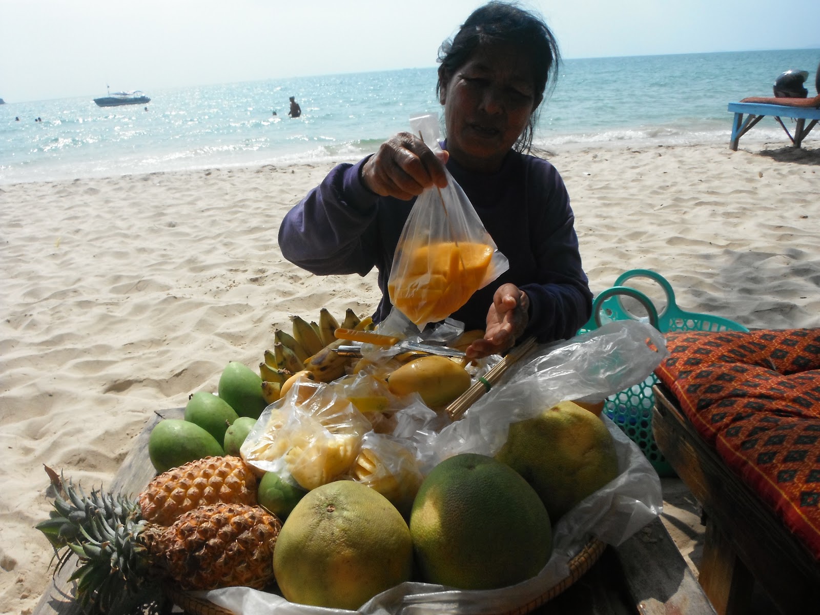 prostitute singapore monkeys restaurant