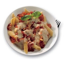 Penne con salsa roja y blanca