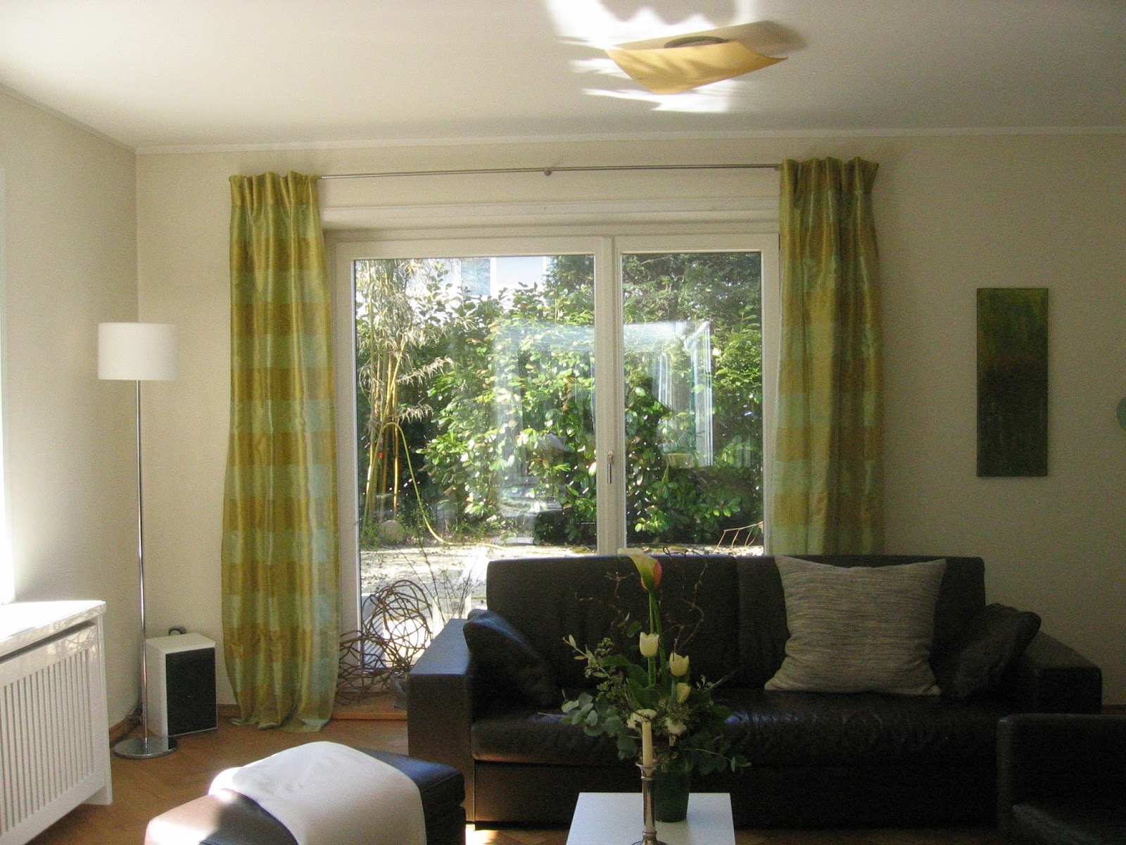 Gardinen wohnzimmer farbe – sehremini