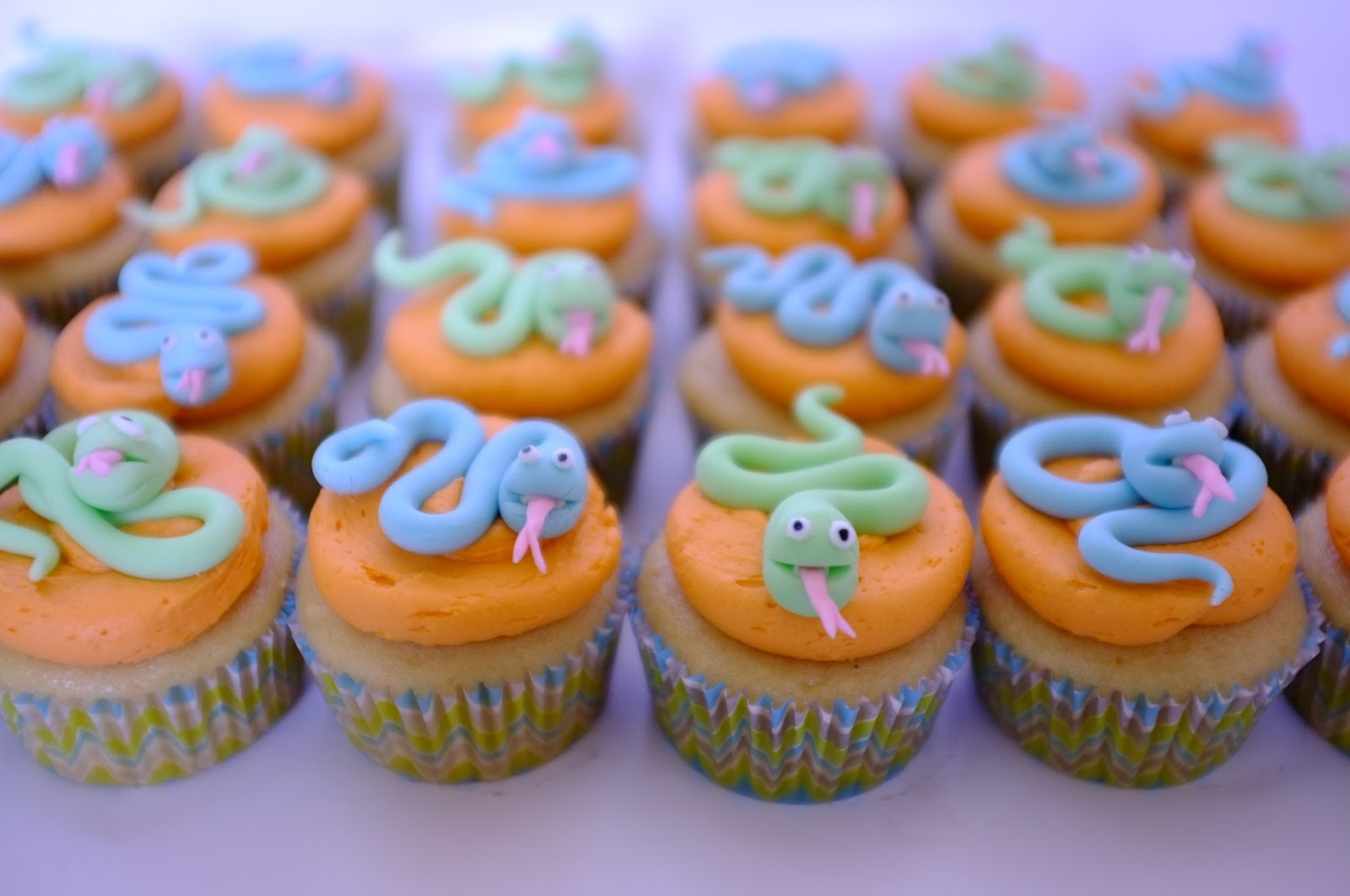 Sweet Elites Vegan Cupcakes Slitherin Snake Cupcakes