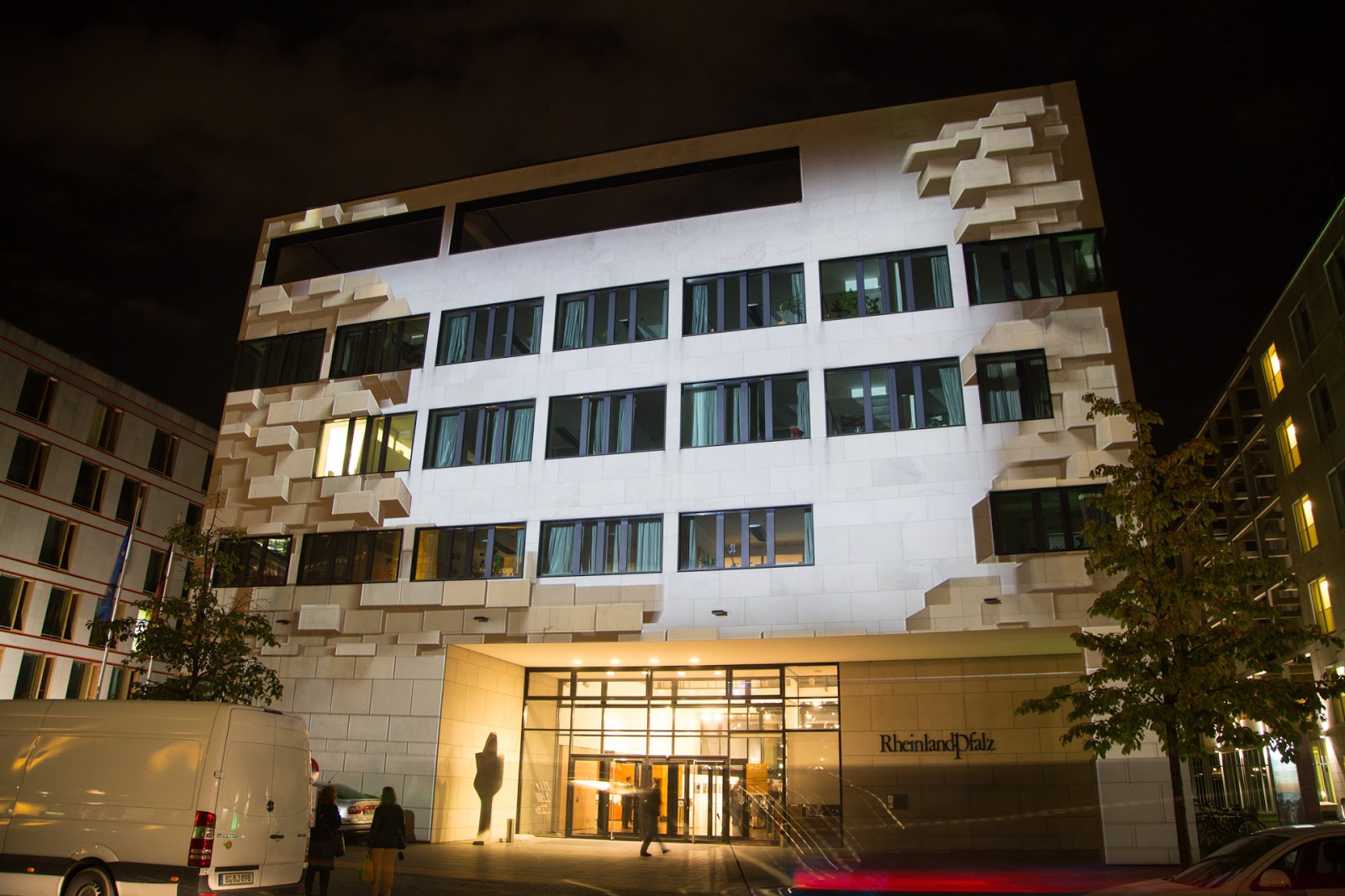 Impressum Oziri Pictures