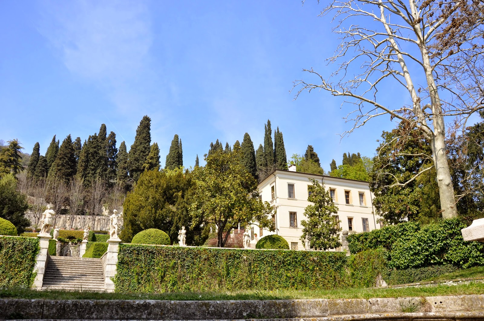 A view of the main house and the park of Villa da Schio, Costozza A view of the main house and the park of Villa da Schio, Costozza