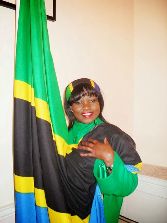 Wasenge+Blogspot VIJEMBE!!!! FLORA LYMO YULE MPIGA PICHA ZA UTUPU AMTUKANA william ...
