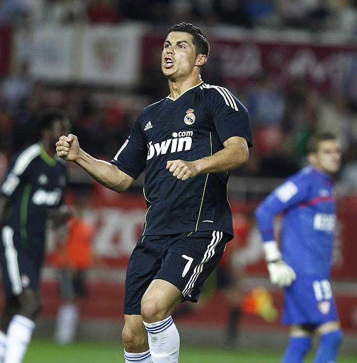 Cristiano Ronaldo 2011 cristiano ronaldo 2011 boots. Cristiano Ronaldo 2011
