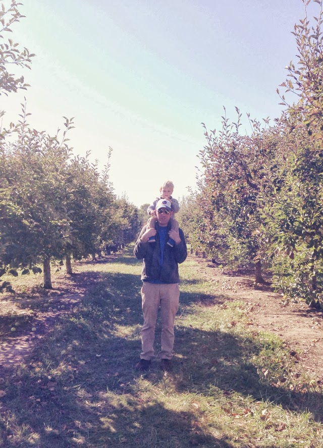 Chasing Davies A FallTime Must Apple Picking!