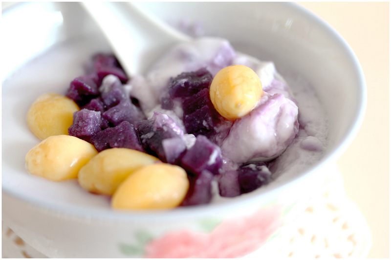 Foodagraphy. By Chelle. Steamed milk with egg whites and purple sweet