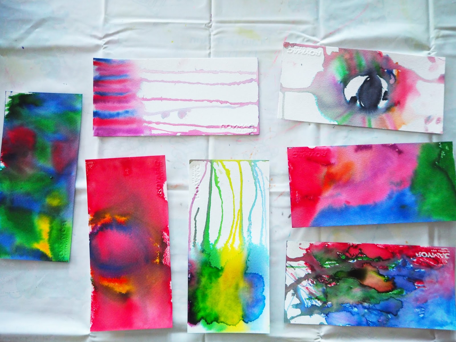 Learn with Play at Home Watercolour Paper and Markers. Process Art for