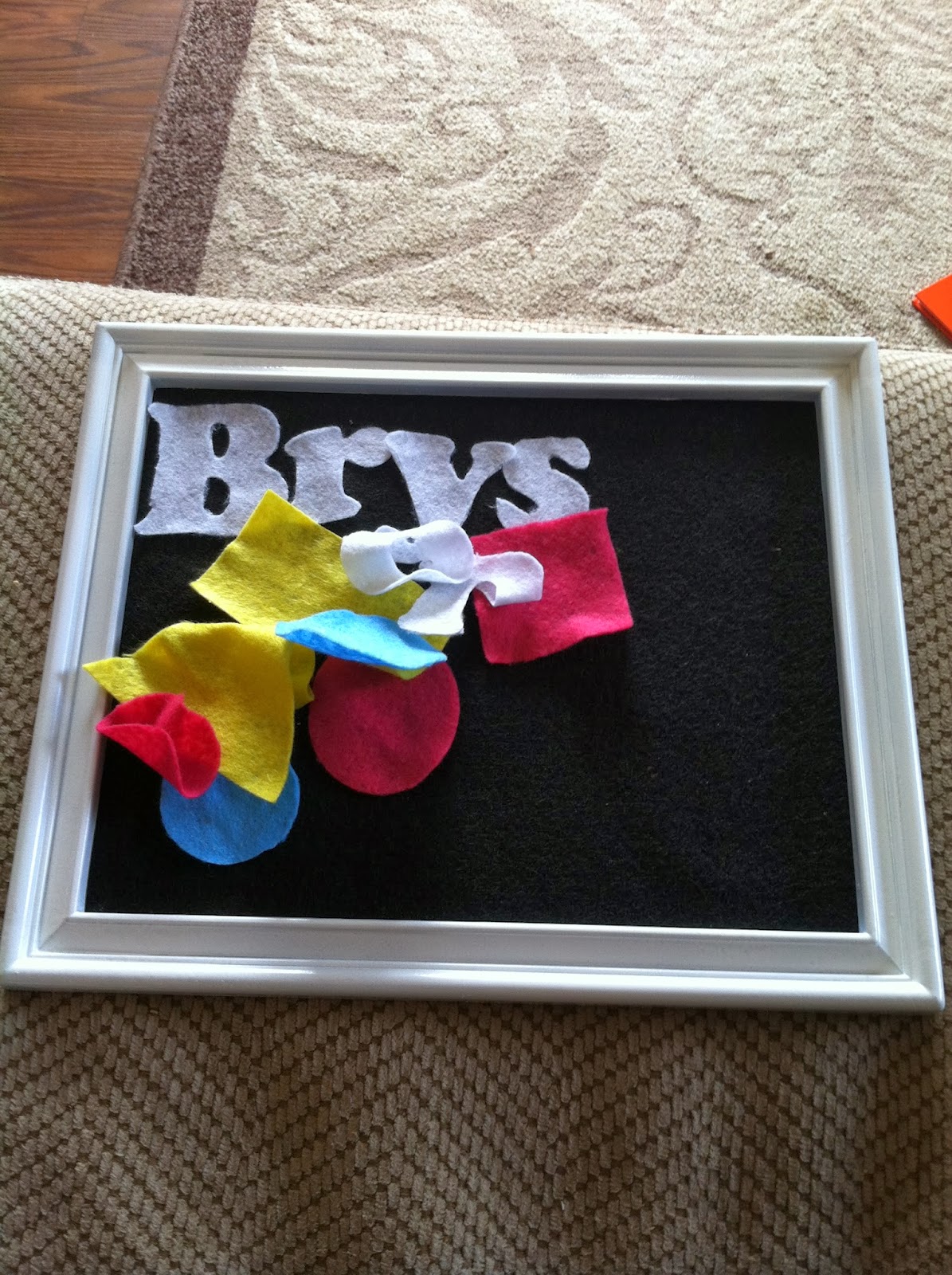 Burlap and Bananas DIY Toddler Felt Board