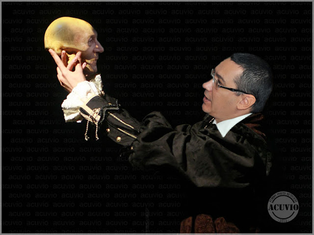 Victor Ponta funny image To be or not to be
