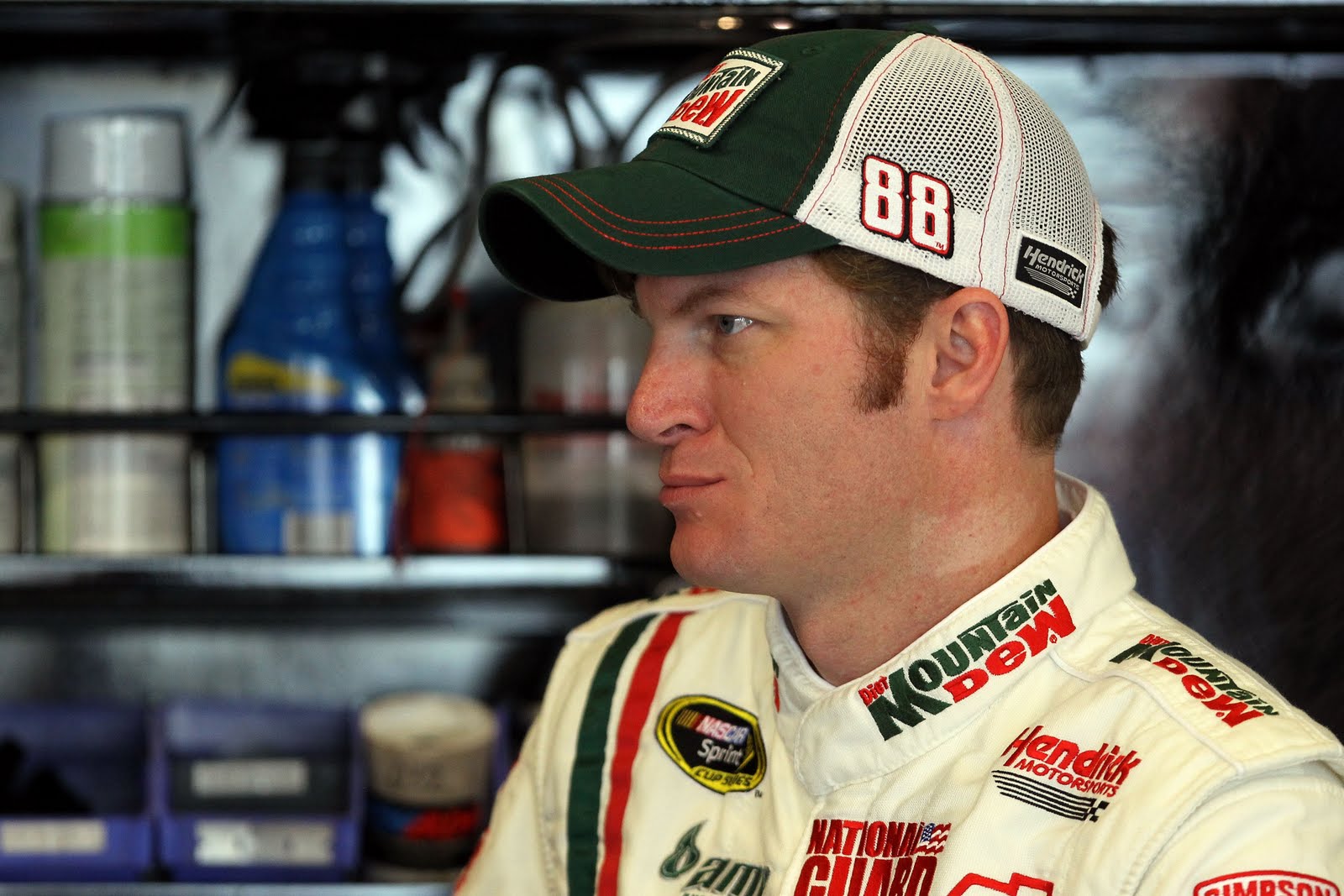 http://2.bp.blogspot.com/-hB3TJUPmbJI/TmT1AHvu-KI/AAAAAAAAB6k/y1xivXKSgso/s1600/2011_KS_July_NSCS_DaleJr.jpg