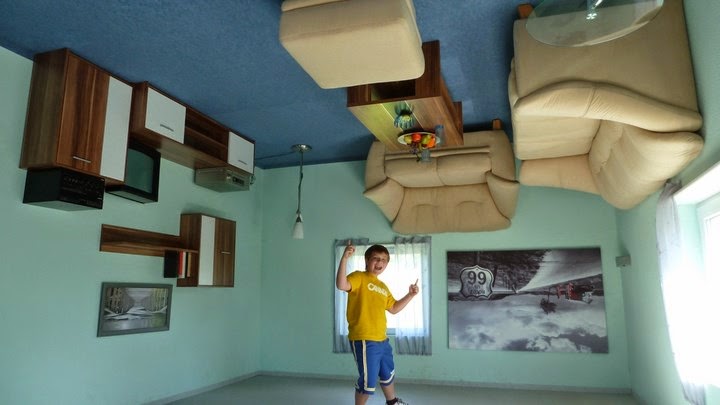 17 Unique Upside Down Houses Spicytec