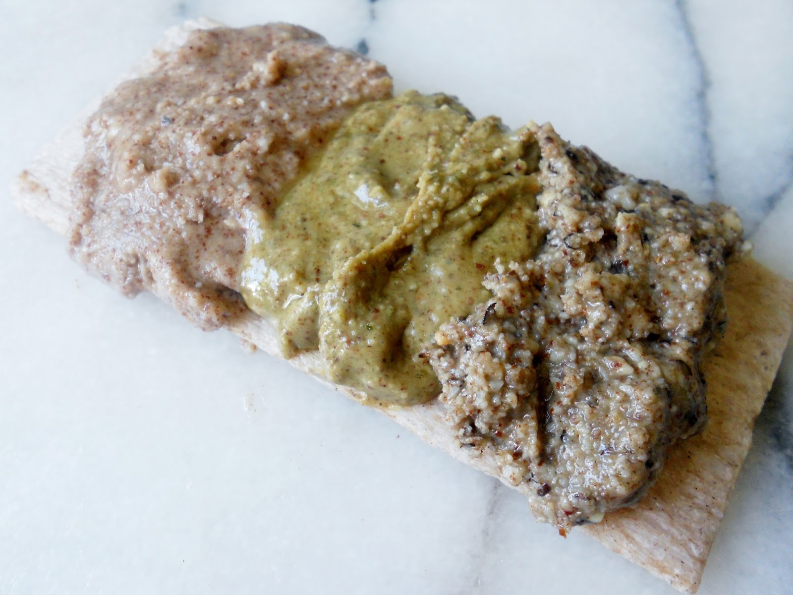 Howto 15 Make Seed and Nut Butters vegan, free from added oils