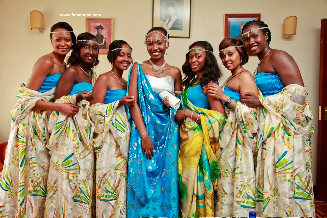http://2.bp.blogspot.com/-hDJOnCaVTWY/UlDJw4vgYyI/AAAAAAAAEbg/k93ulaAVPYU/s1600/+a+Fa+Mannan+Jewellery+is+rwanda+18k+girls+the+beautiful+diamond+and+white+gold+jewellery+weddings+and+party+fashion+jewellery+and+stone+pearl+bridal+jewelry+necklace+with+earrings+By+Aamir+Mannan+(18).jpg