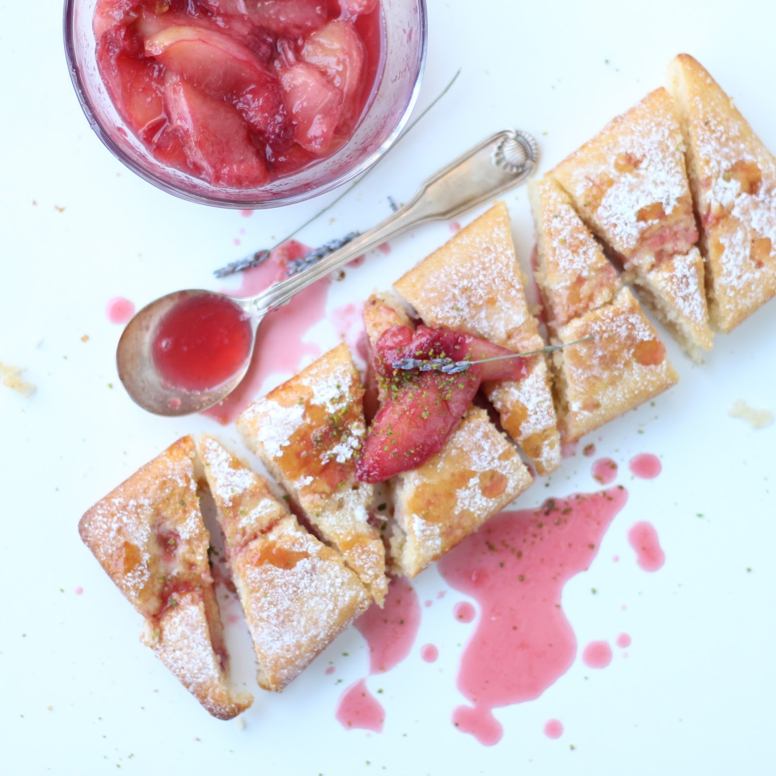 bulutağacı Hindistancevizi ve Nektarinli Kek