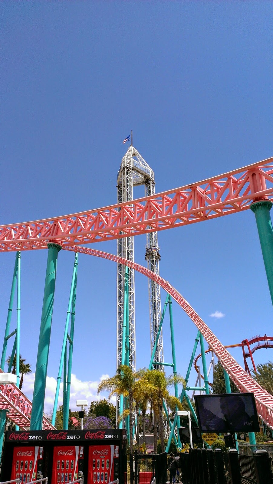 Physics Class Trip at Knott's Berry Farm Phil's America Exchange Year