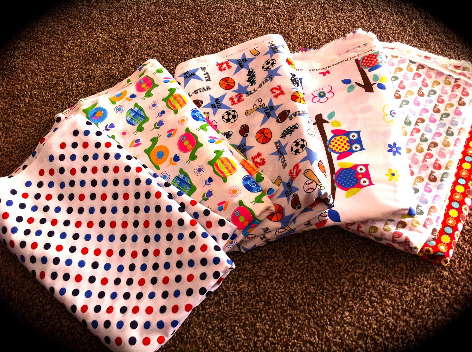 Marianne's DIY DIY Crib / Toddler Bed Sheets