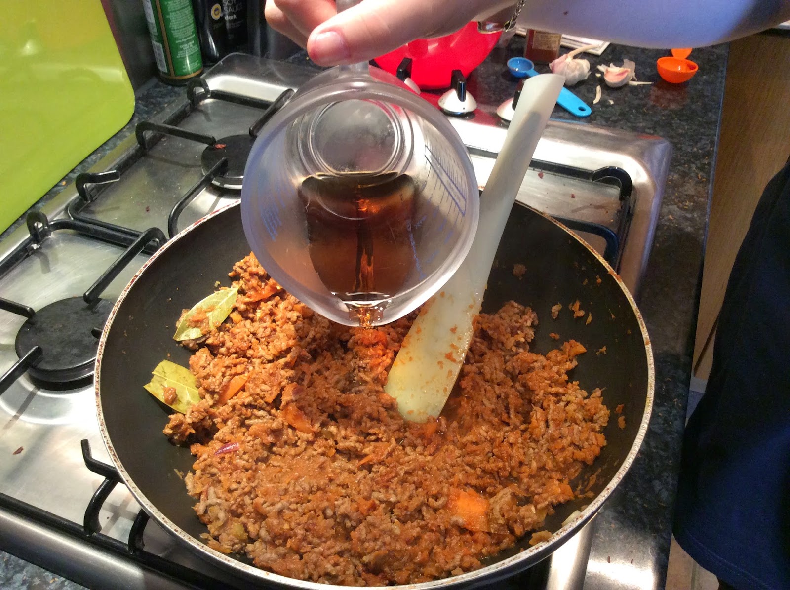 Leon chilli con carne recipe... Frills 'n' Spills