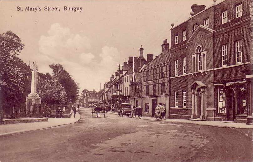 A Pocket Full of Family Memories An ancestral town remembered Bungay