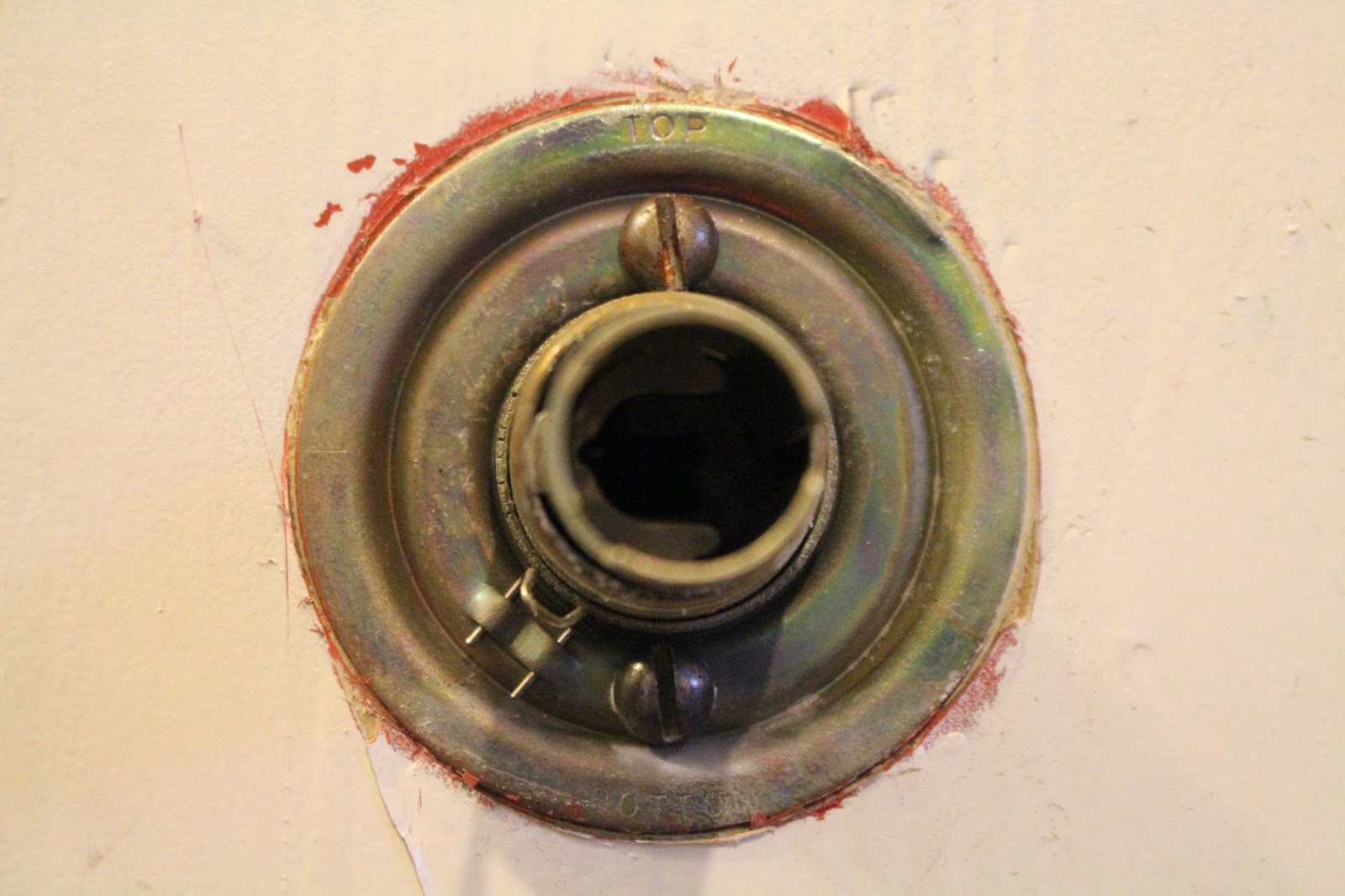 Life On Elizabeth How to Remove an Old Door Knob