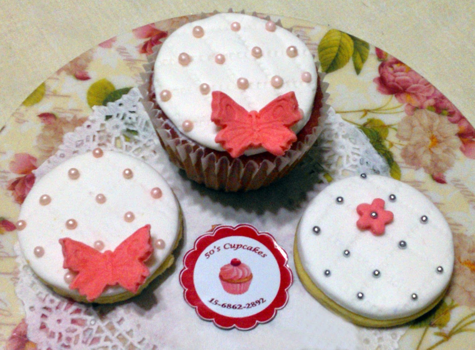 Combinando diferentes Flores para crear un estilo delicado ramo Combinando diferentes Flores para crear un estilo delicado ramo