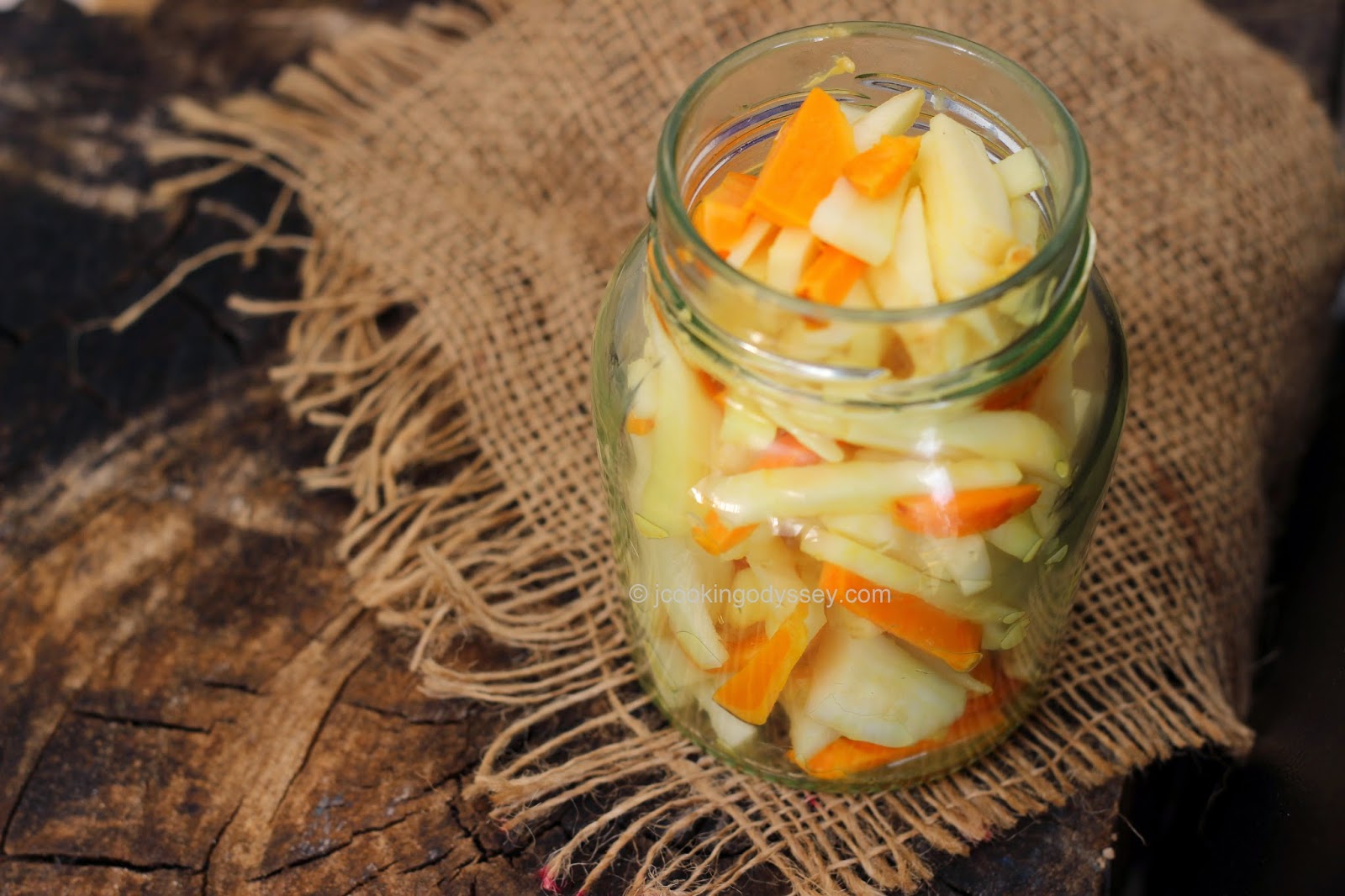 Instant Zero Oil Fresh Turmeric Pickle Lili Haldi nu Athanu J