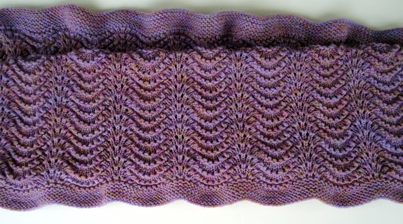 Bitten by Knittin...: Feather and Fan baby blanket