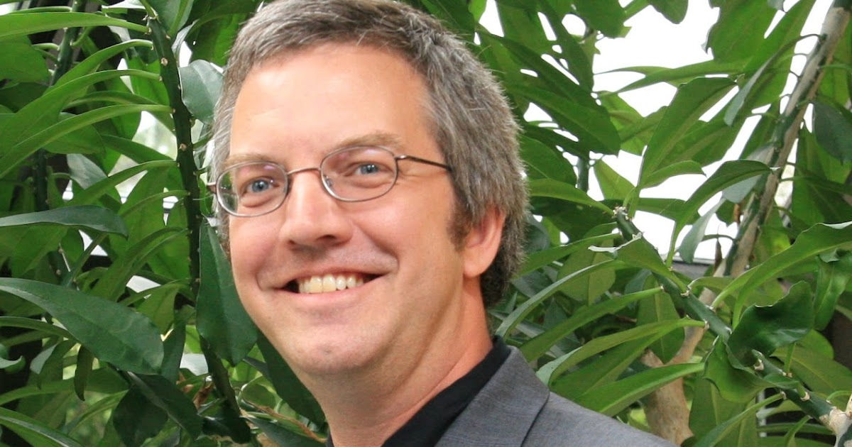 UIS Events Speaker Series presentation highlights property rights in