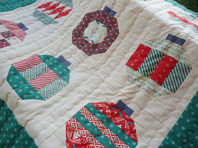 Vintage Holiday Christmas Dear Mr. Claus green red white lap quilt