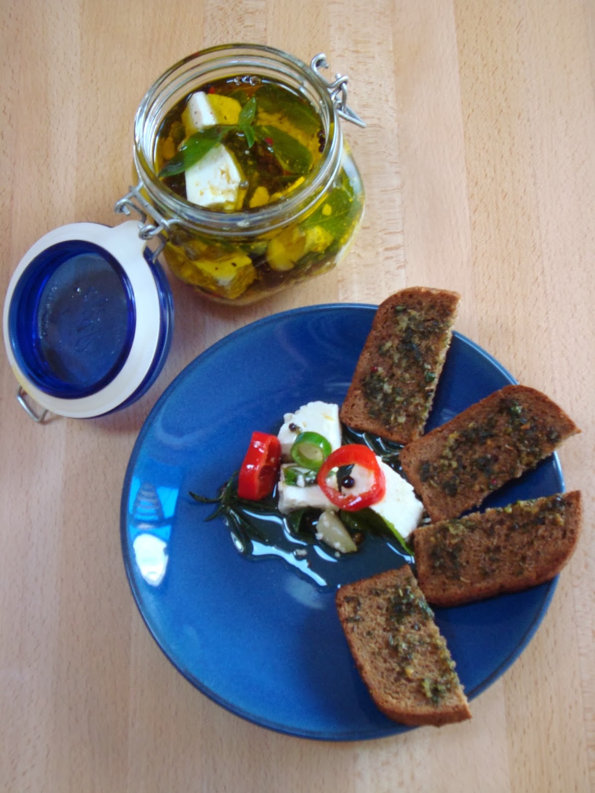 The Singing Fork Herb bread slices