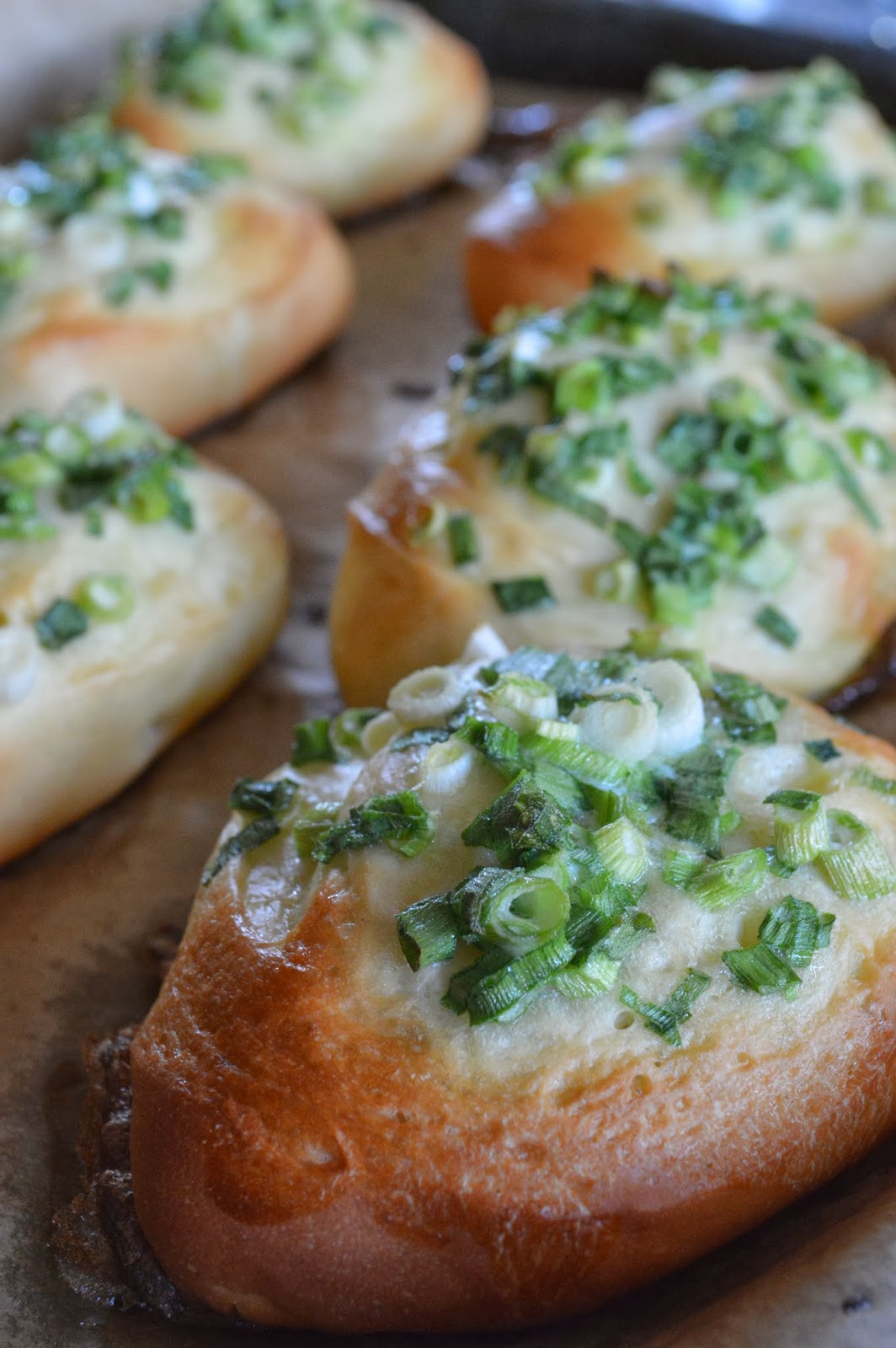 DimSumptuous Green Onion Bread Buns 蔥花麵包