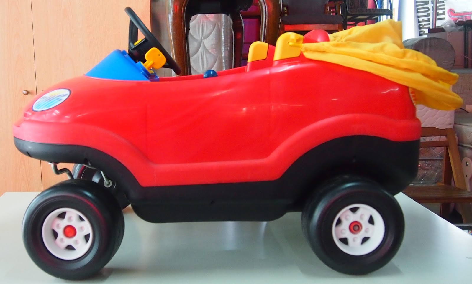 little tikes deluxe cozy convertible car