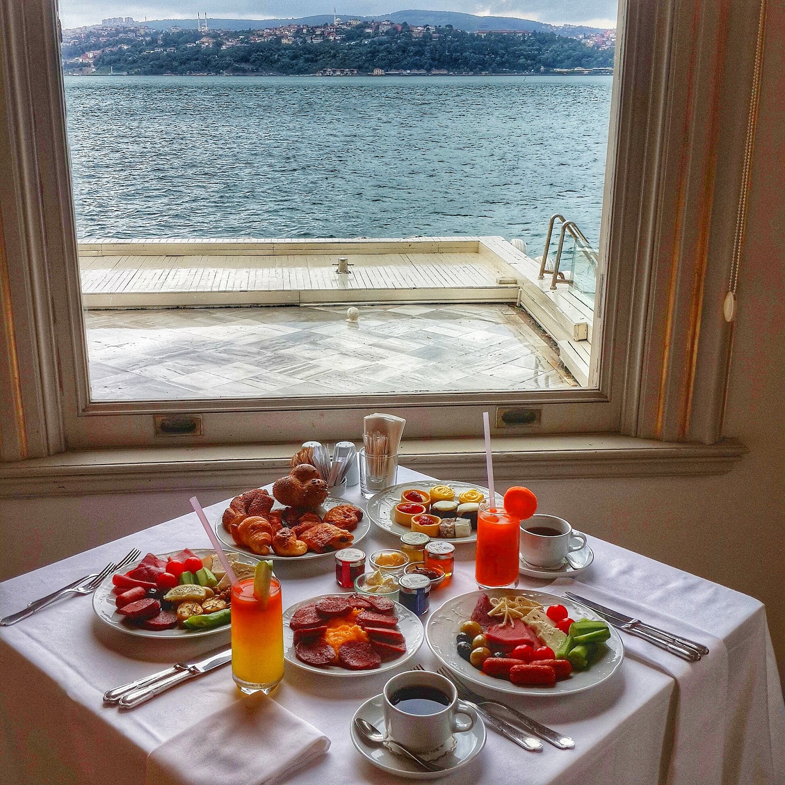 Pazar Kahvaltilarinin Yeni Lezzet Duragi Sait Halim Pasa Yalisi Kesif Perisi